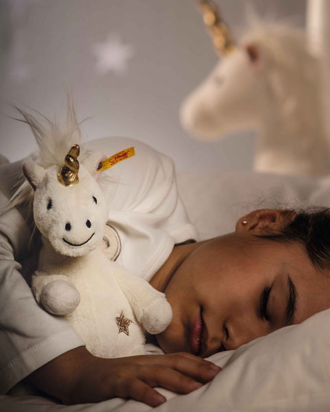 Unica Unicorn - Sitting