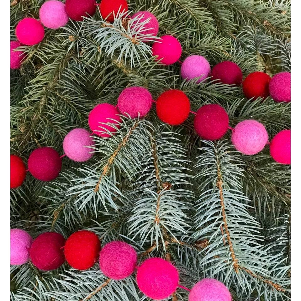 Ball Felt Garland - Pink