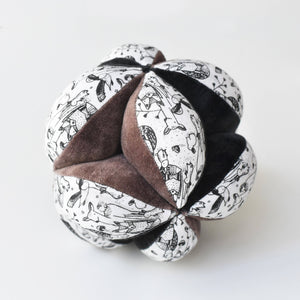 Woodland Clutch Ball